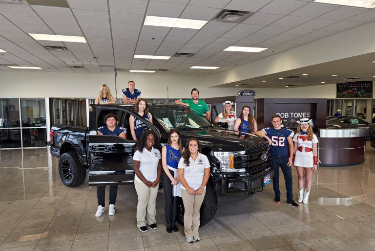 Bob Tomas Ford ad for Allen Football program