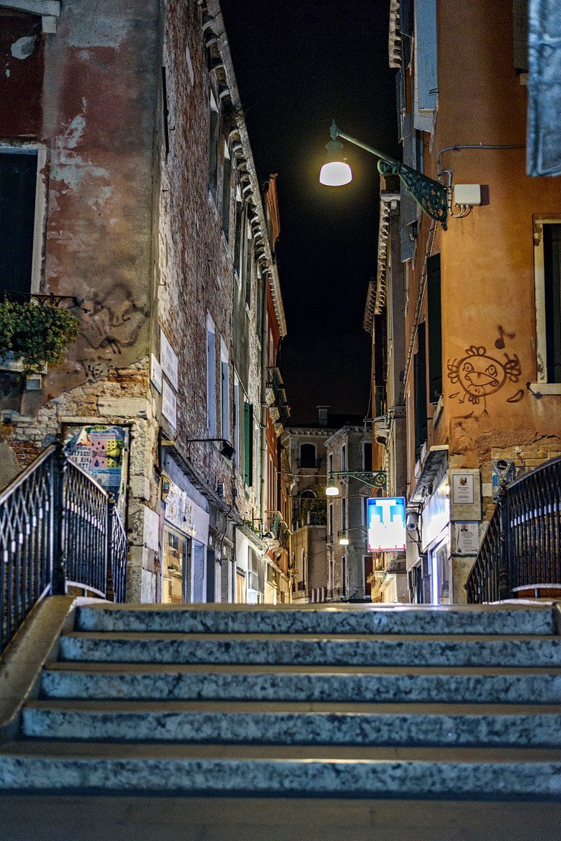 venice italy at night of stairs and empty streets