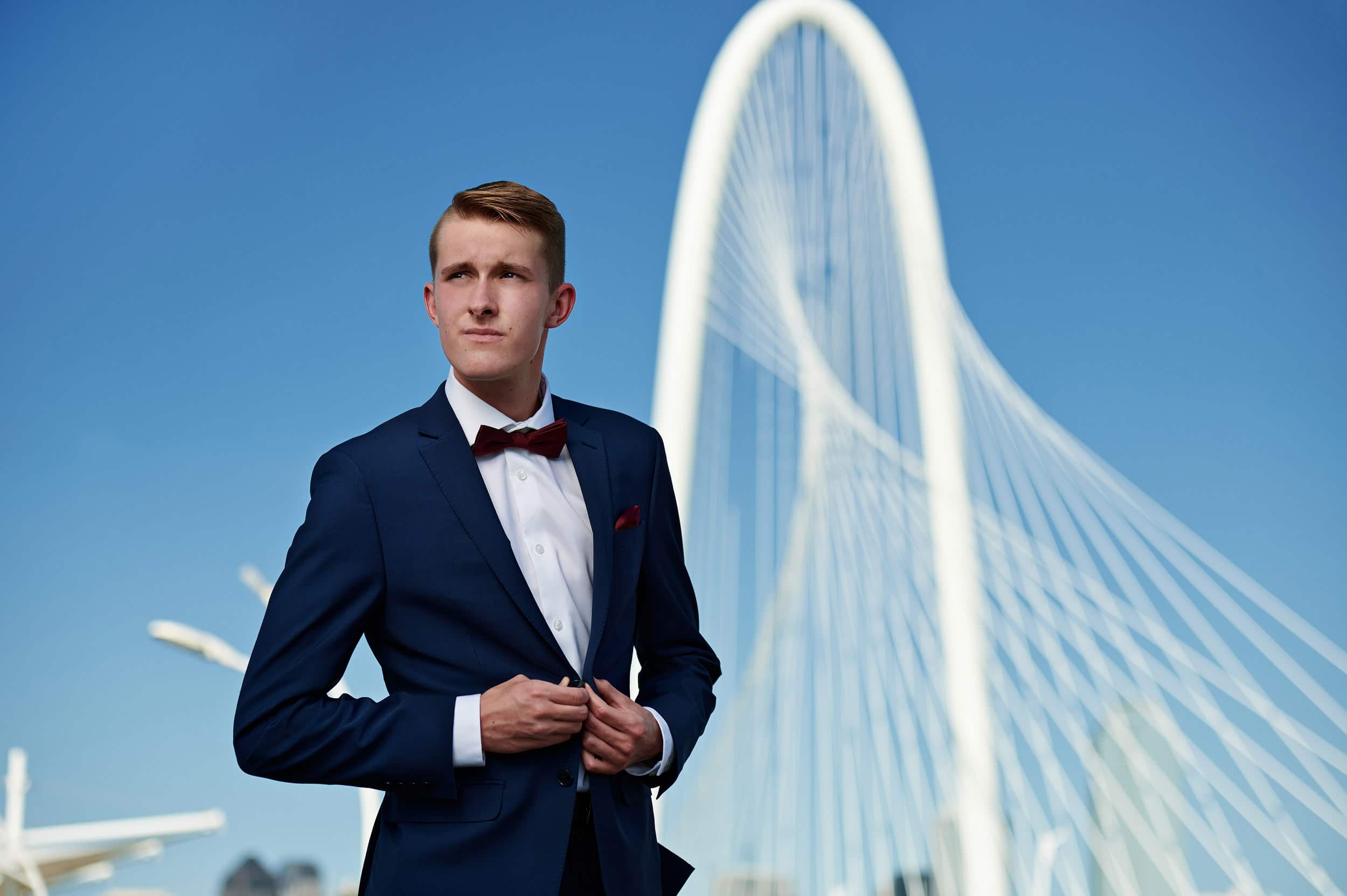 Frisco Liberty Senior Picture Ideas Outfit Ideas For Boys Downtown Dallas Bridge Portfolio