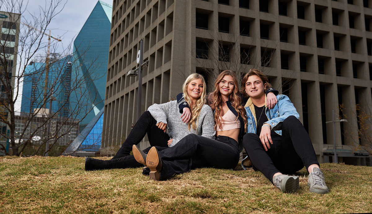 prestonwood christian girls senior photos with brother and sister in downtown dallas