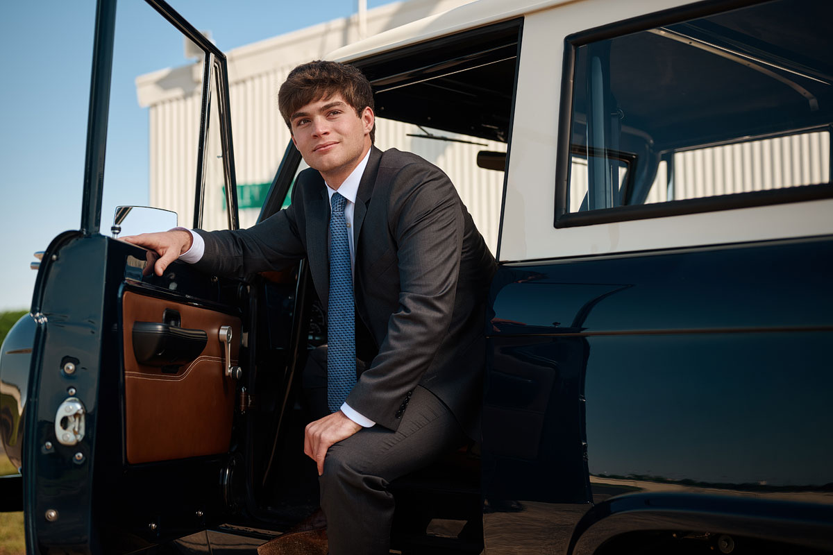 jesuit dallas senior photos in classic jeep