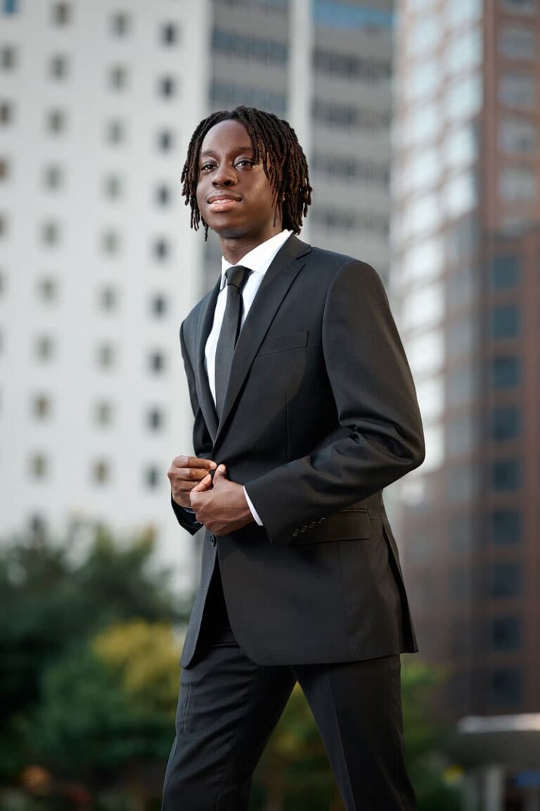 Downtown Dallas Greenhill Senior Portraits