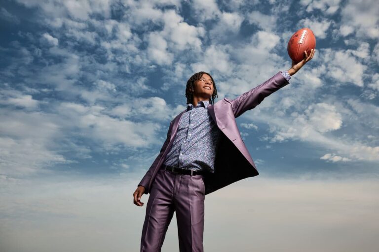 Greenhill Senior Portraits For Football