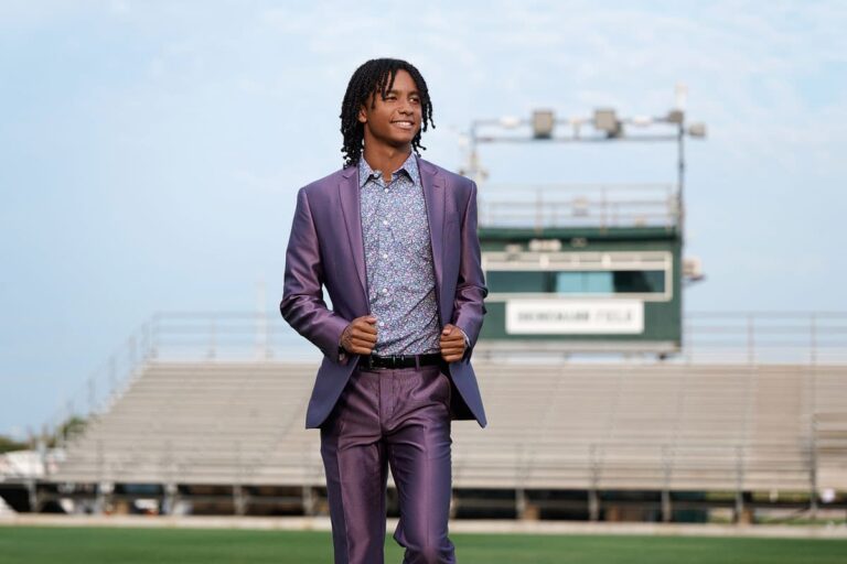 Who Is Photographer Greenhill School Senior Photos